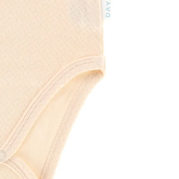 DAY Romper Met Knoopjes - Apricot - Maat 50/56> Rompertjes