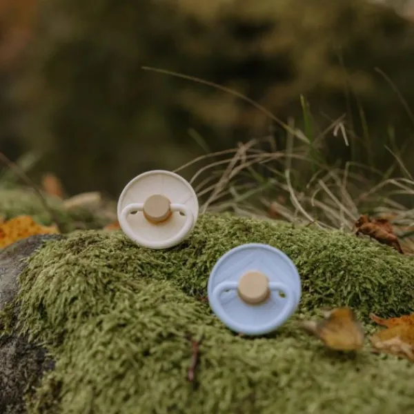 Frigg Fopspeen Little Viking Powder Blue/Cream T2 6-18 mnd (2 stuks)> Fopspenen 12+ Maanden|Fopspenen 6+ Maanden