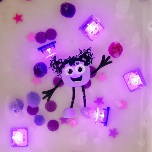 Glo Pals Characters Light Up Lumi Purple> Badspeelgoed