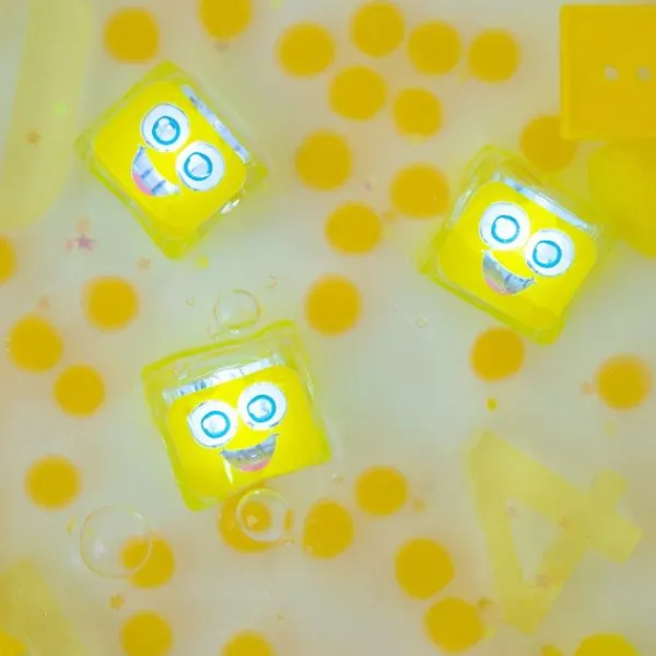 Glo Pals Cubes Light Up Alex Yellow 4-Pack> Badspeelgoed
