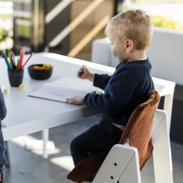 Kidsmill Up! Meegroei kinderstoel Oatmeal> Houten Kinderstoelen|Meegroeistoelen