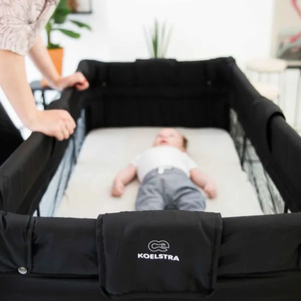 Koelstra Travelsleeper T5 Campingbedje Met Verhoger> Inklapbare Reis Boxen|Inklapbare Reis Boxen