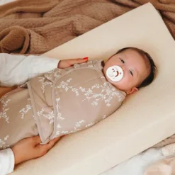Meyco Baby Aankleedkussenhoes Badstof Uni Sand 50 x 70 cm 2-Pack><noscript><img width=