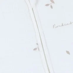 Noukie's F&O Slaapzak Met Borduursel - Maat 50 cm - Gewatteerde Mousseline - Wit><noscript><img width=
