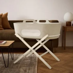 Snuz SnüzBaskit Moses Basket + Stand Set - Light Grey/Natural><noscript><img width=